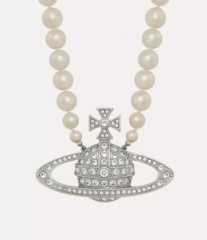 Collar Man. Bas Relief Pearl Collar Man. Bas Relief Pearl